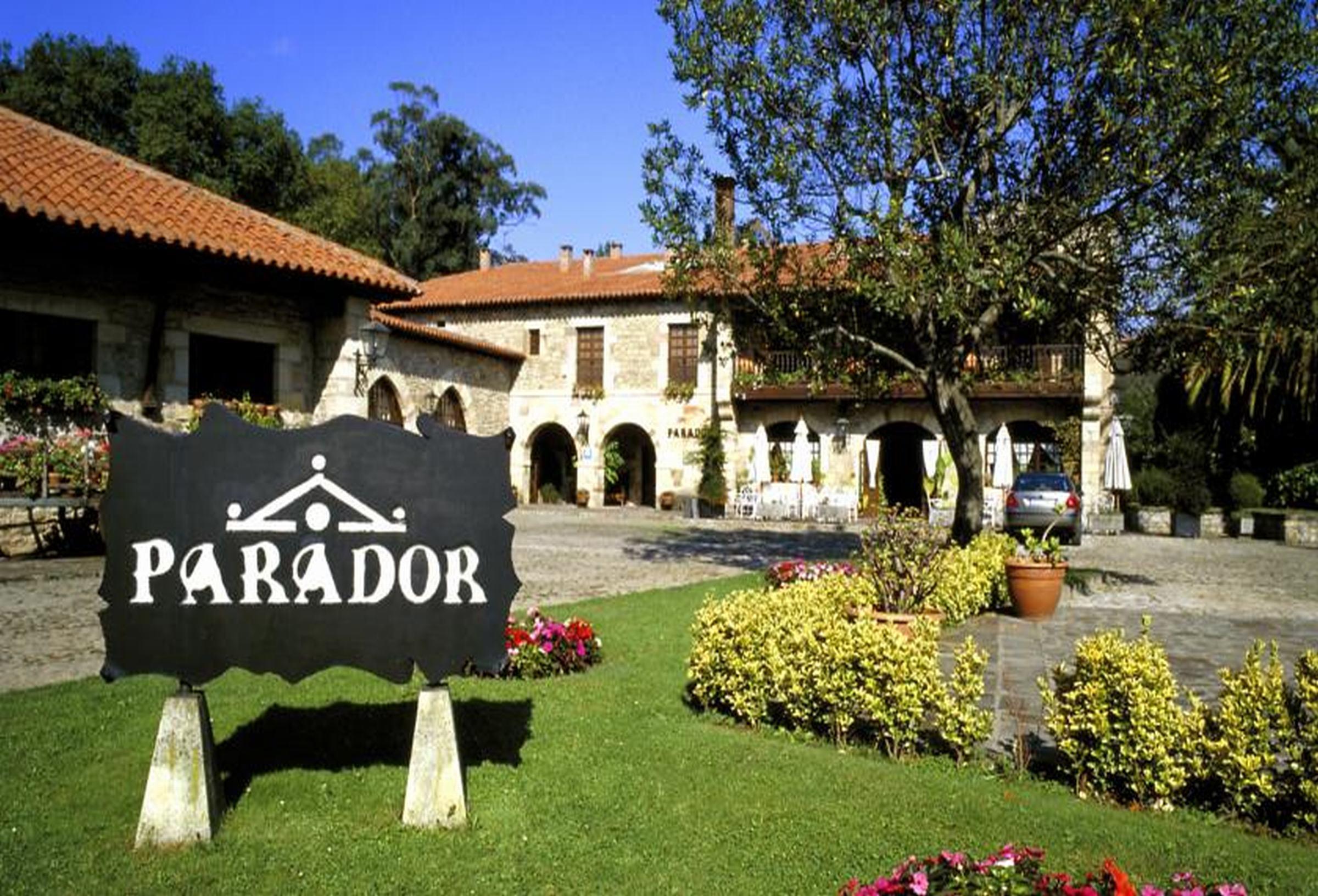 Parador De Santillana Del Mar Exteriör bild